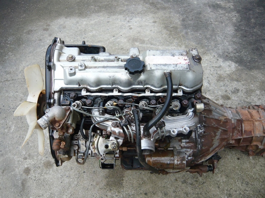 ขายเครื่องยนต์ดีเซลโตโยต้า2L 2.45สวยๆมีเลข