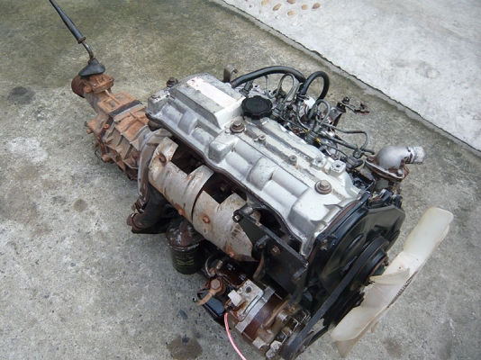 ขายเครื่องยนต์ดีเซลโตโยต้า2L 2.45สวยๆมีเลข