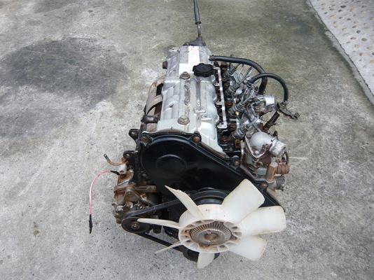 ขายเครื่องยนต์ดีเซลโตโยต้า2L 2.45สวยๆมีเลข