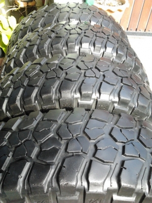 BF Mud Km2 ขนาด 265/75/16 ปี09 สภาพดี 1ชุด BF Mud Km2 ขนาด 265/75/16 ปี09 สภาพดี 1ชุด