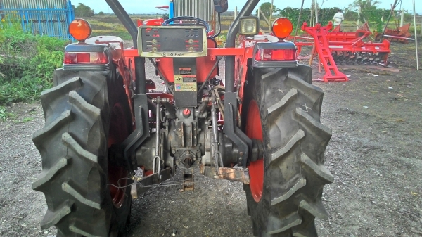 ชุดสุดคุ้ม L4508รวมใบดันหน้าปรับสภาพพร้อมใช้  จัดไปกับโปรแถมโรตารี่ 1.8 ตราช้างเปลี่ยนใบให้ใหม่หมดและจัดผาน5 ตราช้างเปลี่ยนใบใหม่่หมดให้กันอีกตัว