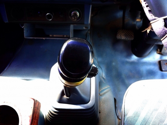 นางฟ้าแท้ เครื่อง 240 R ปี 39 กระบะดัพม์มิเนียม ยางเต็ม ทะเบียนพร้อม