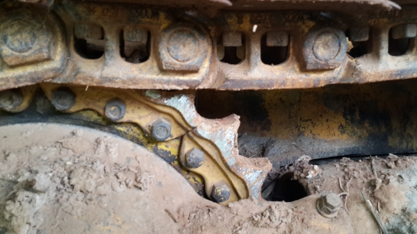 ขายด่วนรถแทร็กเตอร์ KOMATSU D50S-16 สภาพดีมากพร้อมใช้งานโทร0843923995