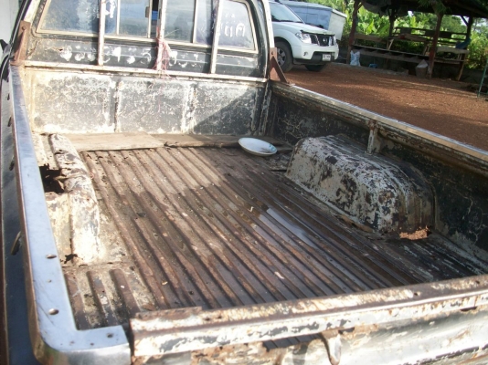 กระบะขายตามสภาพ ก่อนตัดเป็นอะใหล่ครับ  หรือแยกอะใหล่ใด้ รถวื่งใด้ ทะเบียนไม่ขาด