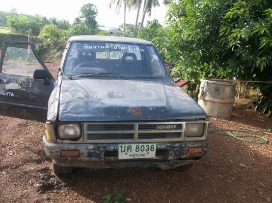 กระบะขายตามสภาพ ก่อนตัดเป็นอะใหล่ครับ  หรือแยกอะใหล่ใด้ รถวื่งใด้ ทะเบียนไม่ขาด