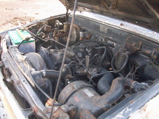 กระบะขายตามสภาพ ก่อนตัดเป็นอะใหล่ครับ  หรือแยกอะใหล่ใด้ รถวื่งใด้ ทะเบียนไม่ขาด