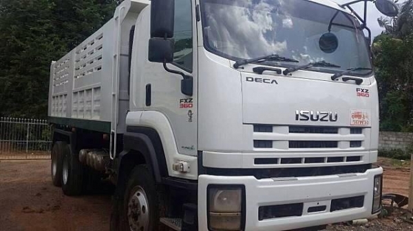 ขายรถบรรทุกสิบล้อดัมพ์ ISUZU FXZ 360 แรง ปี 53 มีระบบลากพ่วง เข้าไฟแนนซ์ได้ 2 ล้าน
