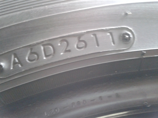 ยาง Nitto 420s 265/50/20 ปี 11 ขายคู่เดียว สภาพสวย ดอกหนา ยาง Nitto 420s 265/50/20 ปี 11 ขายคู่เดียว สภาพสวย ดอกหนา