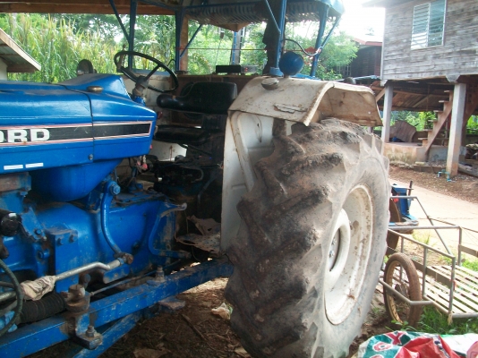 ฝากขายรถไถฟอร์ด