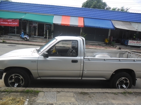 ขายด่วน รถพร้อมใช้ ขายด่วน รถพร้อมใช้