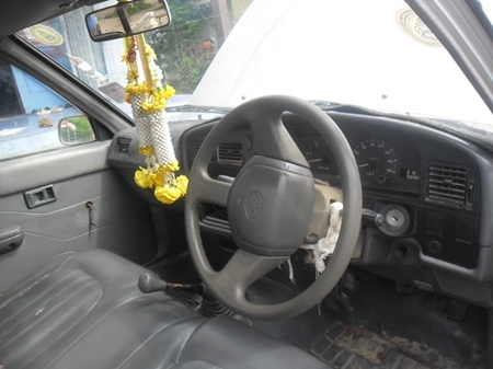 ขายด่วน รถพร้อมใช้ ขายด่วน รถพร้อมใช้