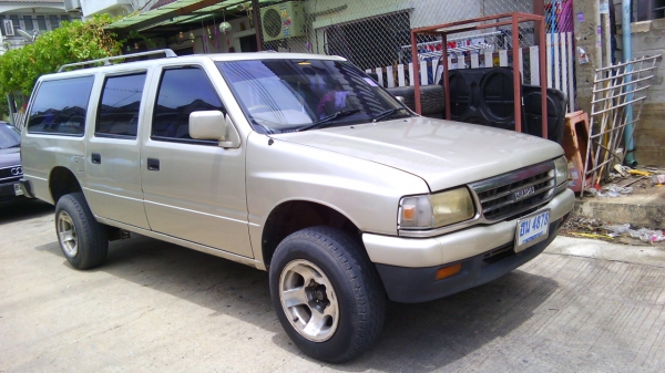 อ๊ซุซุ แวน เครื่องJ แก็สหัวฉีด เกียรออโต้