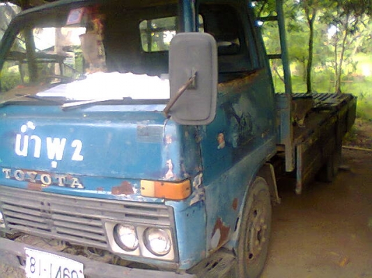 ขาย6ล้อ TOYOTA ไดน่า 85แรง เดิมๆ รถประมูล ต.ช.ด.มาจดทะเบียนปี47 ขาย130,000บาท 0892095791(บอย)