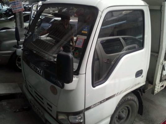 ขาย ISUZU. NKR 4 ล้อ ขาย ISUZU. NKR 4 ล้อ