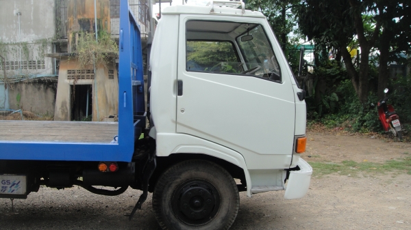 HINO ฃุปเปอร์เสี่ย 117แรง ยาว5.50ม. พื้นเรียบ เครื่องดี คัสฃีสวยจัด