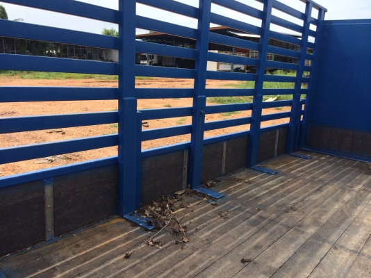 ขายกะบะ6 ล้อถอดจากอีซูซุ NPR กว้าง 2.10 ม ยาว 4.30 ม พร้อมคอกสูง