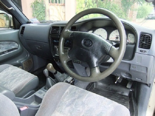 Toyota tiger 3.0 cab EFi 4WD Cab ปี 2001 พร้อมใช้งาน Toyota tiger 3.0 cab EFi 4WD Cab ปี 2001 พร้อมใช้งาน