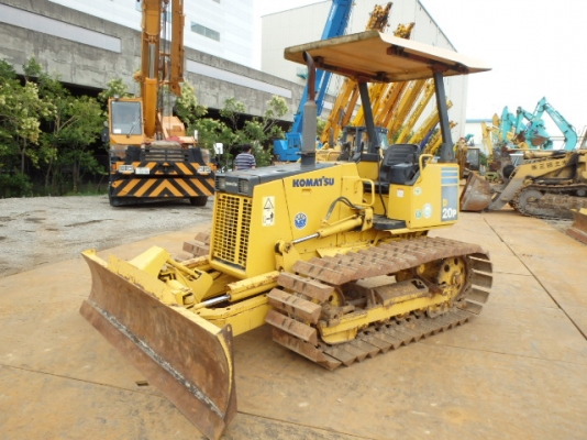 ขายด่วน D20P-7E  ซีเรียล 81XXX  3xxx ชม. กำลังเดินทางมาจากญี่ปุ่น สภาพสวย พร้อมใช้