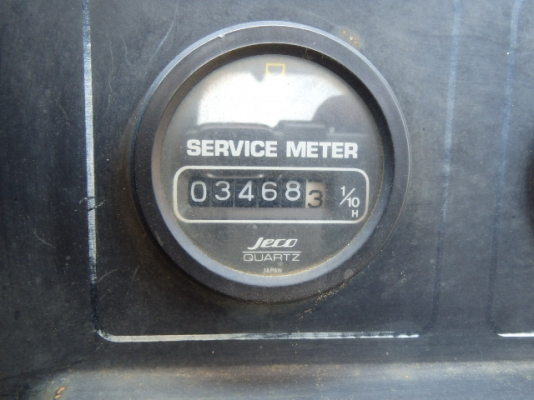 ขายด่วน D20P-7E  ซีเรียล 81XXX  3xxx ชม. กำลังเดินทางมาจากญี่ปุ่น สภาพสวย พร้อมใช้