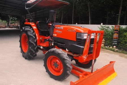 ขายรถไถ Kubota L 4508 DI special(4WD) พร้อมดันหน้าและผานพรวนช้าง ขายรถไถ Kubota L 4508 DI special(4WD) พร้อมดันหน้าและผานพรวนช้าง