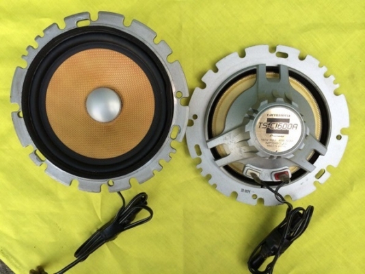 ลำโพง Pioneer Carrozzeria รุ่น TS-C1600A ลำโพงเสียงกลางขนาด 6" ลำโพง Pioneer Carrozzeria รุ่น TS-C1600A ลำโพงเสียงกลางขนาด 6"