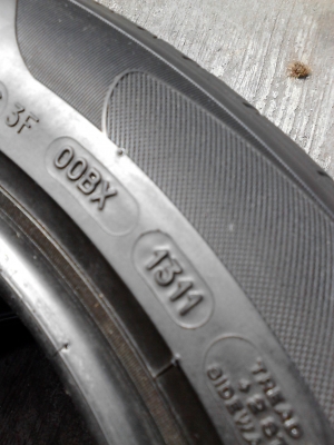 215/55R17 MICHELIN PRIMACY LC ชุด 4 เส้น TEL.081-427-3941 215/55R17 MICHELIN PRIMACY LC ชุด 4 เส้น TEL.081-427-3941