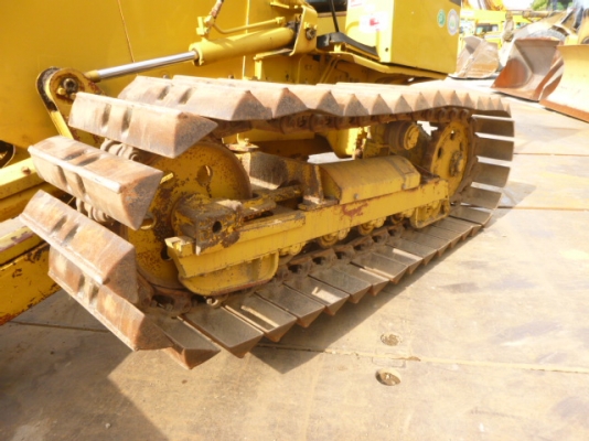ขายด่วน Komatsu D20P-7E   Serial 80xxx  ใช้งานมาแค่ 2000 ชม. สภาพสวย ถึงไทยแล้วจ้า