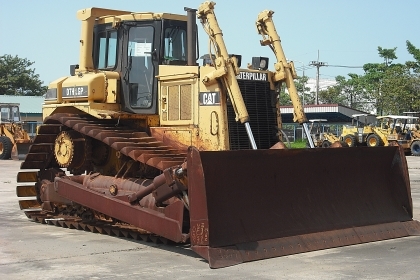 ขายด่วน CATERPILLAR BULLDOZER D6R
