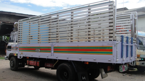 ดาวน์ 55000 ถูกมาก HINO FD165B เครื่องHO6C เทอร์โบ202แรงม้า แรงสะใจ กะบะมีเนียมยาว6เมตร