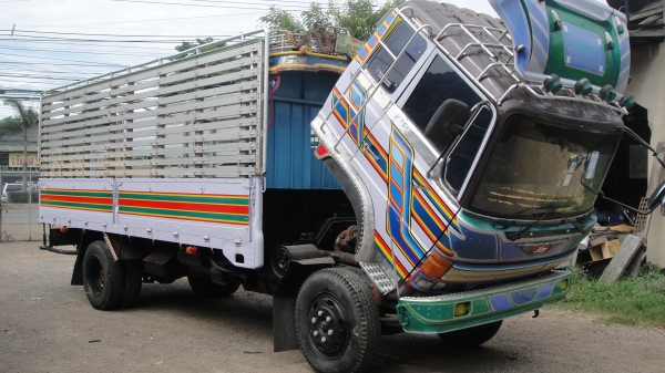 ดาวน์ 55000 ถูกมาก HINO FD165B เครื่องHO6C เทอร์โบ202แรงม้า แรงสะใจ กะบะมีเนียมยาว6เมตร