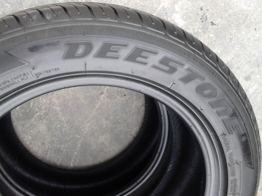 195/55R15 DEESTONE VINCENTE มี 2 เส้นครับ ปี2013 TEL.081-427-3941 195/55R15 DEESTONE VINCENTE มี 2 เส้นครับ ปี2013 TEL.081-427-3941