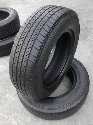 205/70R15 MICHELIN vanpix มี 2 เส้น TEL.081-427-3941 205/70R15 MICHELIN vanpix มี 2 เส้น TEL.081-427-3941