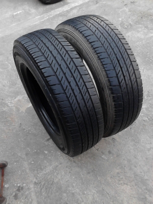 205/70R15 MICHELIN vanpix มี 2 เส้น TEL.081-427-3941 205/70R15 MICHELIN vanpix มี 2 เส้น TEL.081-427-3941