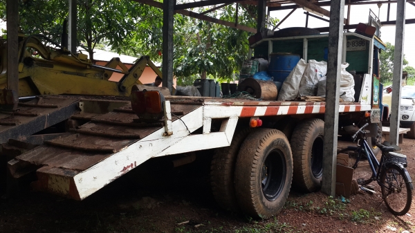 ขายด่วนสิบล้อหน้ายาว เทรนเลอร์หางปลาขึ้นแบ็คโฮ ทะเบียนเเจ้งจอดสภาพดีมาก จัดแนนท์ได้โทร0843923995 ขายด่วนสิบล้อหน้ายาว เทรนเลอร์หางปลาขึ้นแบ็คโฮ ทะเบียนเเจ้งจอดสภาพดีมาก จัดแนนท์ได้โทร0843923995