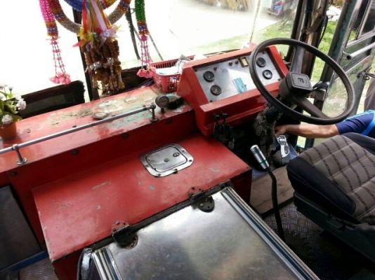 ขายรถบัส12เมตร 52ที่นั่ง เครื่อง185แรง พ.เพาเวอร์ เบรกทิฟฟี่ พัดลม เครื่องดี แคชซีสวย ยางดี ช่วงล่างแน่น เอกสารพร้อมโอน