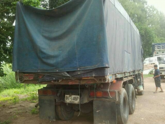 สิบล้อ เพลาเดียวดั้ม