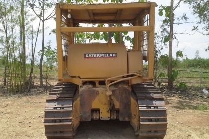 ขายด่วน รถแทรกเตอร์ตีนตะขาบ CATERPILLAR รุ่น D7F
