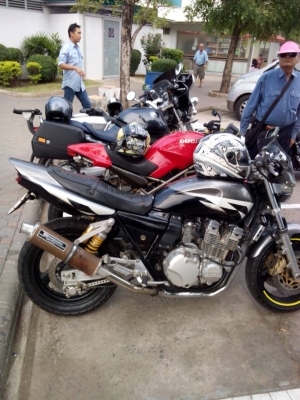 ขาย xjr400 ปี 99 ทะเบียนโอน