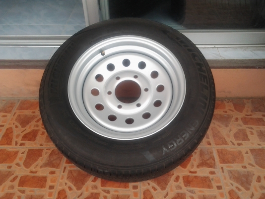 ขายกระทะผ่าขอบ15" มี1คู่ พร้อมยาง