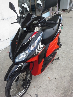 Honda Click i ปี 2554 สีดำแดง รถสวยๆประหยัดน้ำมัน ลาย Street เป็นลายสุดท้าย