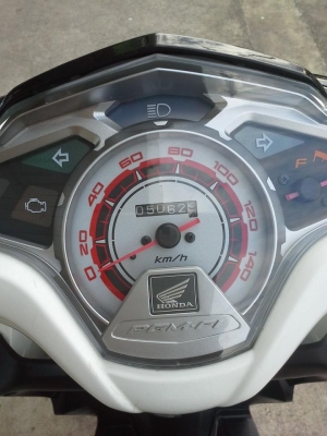 Honda Click i ปี 2554 สีดำแดง รถสวยๆประหยัดน้ำมัน ลาย Street เป็นลายสุดท้าย