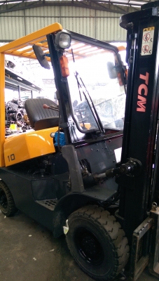 Folkift TCM 1ton รุ่นใหม่ ใช้งานน้อยมาก  2,800 hrs  from Japan   ราคาไม่แพง