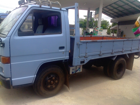 หกล้อ อีซูซุ NKR88 สภาพงามๆๆทะเบียนพร้อมโอน