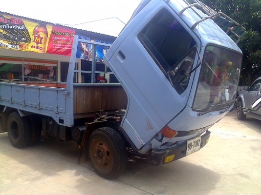 หกล้ออีซูซุ NKR88สภาพงามๆ ทะเบียนพร้อมโอน