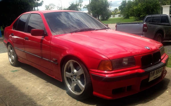 **195,000 บ.ต่อรอง**ขายรถเก๋งสวยๆ BMW Series3 318i Auto ปี39/96 เครื่องเดิมเกียร์เดิม ไม่แก๊ส เครื่องแห้งๆ แน่นดี แรงดี เกียร์ดีไม่หอนไม่หลุด ช่วงล่างหนึบ หน้า-หลังเดิมๆไม่เคยชนหนัก ภายในเก๋งสวยคอนโซลเต็ม พ.พาวเวอร์ แอร์เย็น ก.ไฟฟ้า เซ็นทรัลล็อค ปรับข้างไ