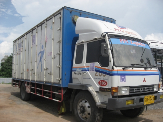ขาย รถบรรทุก 6 ล้อ ตู้แห้ง 10บาน MITSU FUSO FK457 220 แรงม้า