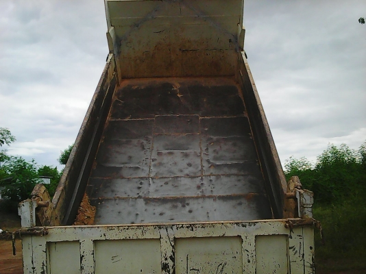 ขายหกล้อดั้มพ์ ฮีโน่ FD3HLA-195 HP รถสวยสภาพพร้อมใช้