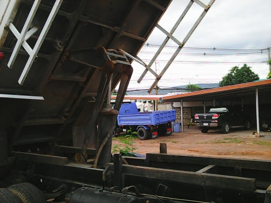 ขายหกล้อดั้มพ์ ฮีโน่ FD3HLA-195 HP รถสวยสภาพพร้อมใช้