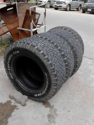 265/70R16 BF Goodrich All Terrain T/A  ชุด 4 เส้น ปี 2012 ( MADE IN U.S.A.) TEL.081-427-3941