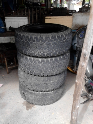 265/70R16 BF Goodrich All Terrain T/A ชุด 4 เส้น ปี 2012 ( MADE IN U.S.A.) TEL.081-427-3941 265/70R16 BF Goodrich All Terrain T/A ชุด 4 เส้น ปี 2012 ( MADE IN U.S.A.) TEL.081-427-3941